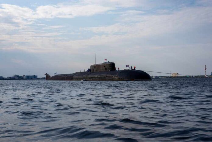 Kronstadt,,St,Petersburg,,Russia,-,July,18,,2018:,Russian,Navy A submarine in the ocean with people on its surface